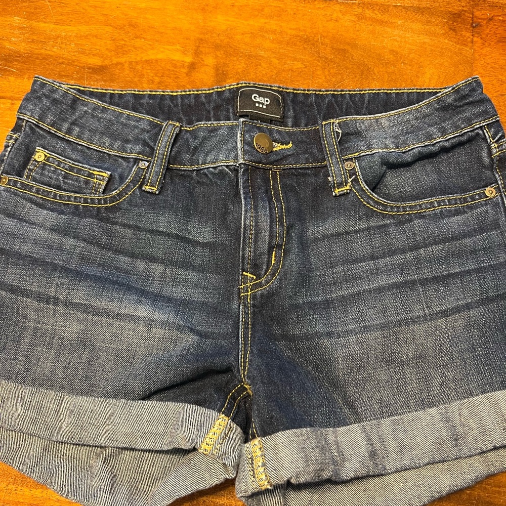 GAP Women's Dark Indigo Rolled Hem Denim Shorts